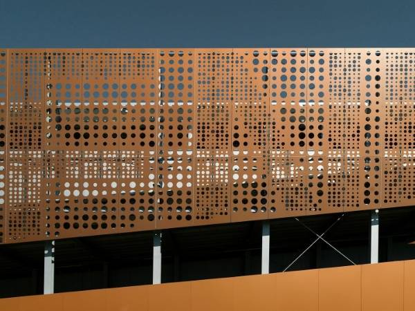 Perforated Metal untuk Fasad